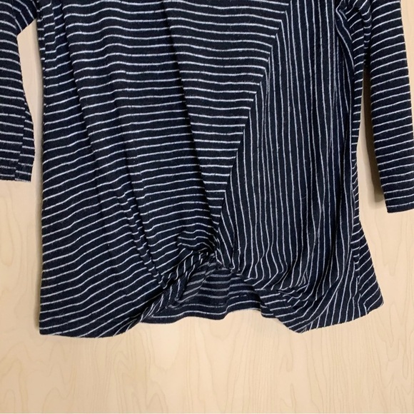 W5 Black and White Striped Top Size Medium - Picture 3 of 5